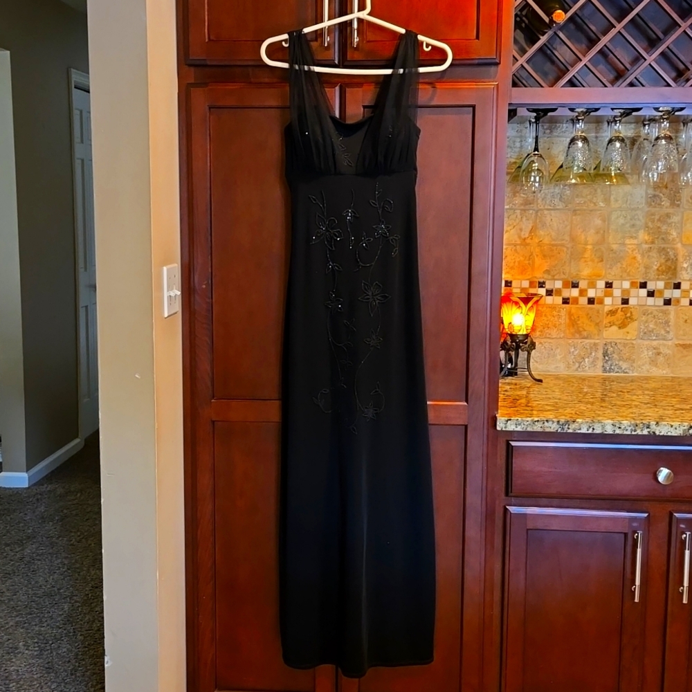 Long formal dress, adult size 6